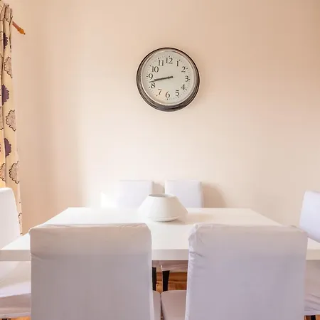 アパート Guestready - Sophisticated Apt In