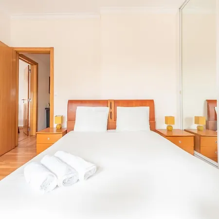 Guestready - Sophisticated Apt In コロイオス
